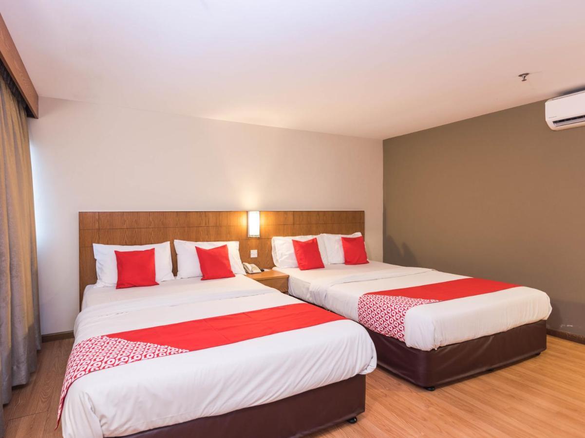 Oyo 89421 Pp Island Hotel Джорджтаун Экстерьер фото